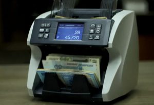 Как выбрать счетчик-детектор банкнот: что учесть при покупке
